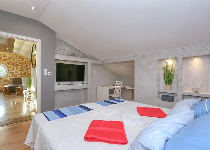 App 5 Sonnenterrasse Fussbodenheizung Einzigartig Auch Im Herbst Und Winter * Zaton (Zadar)