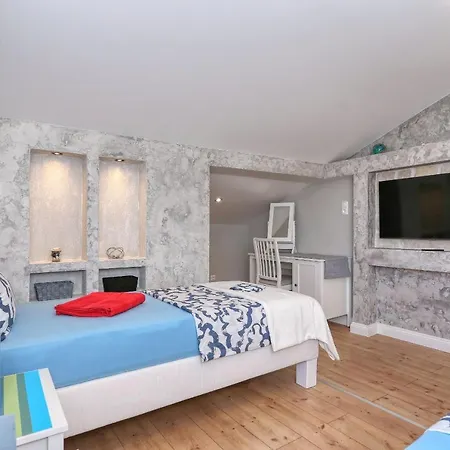 App 5 Zaton Sonnenterrasse Fussbodenheizung Einzigartig Auch Im Herbst Und Winter Apartment