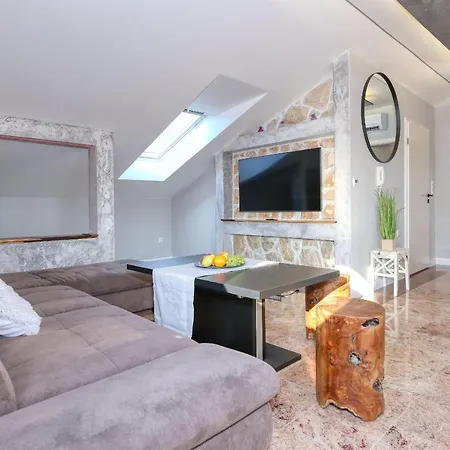 App 5 Zaton Sonnenterrasse Fussbodenheizung Einzigartig Auch Im Herbst Und Winter Apartment Zaton (Zadar)