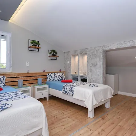 Apartment App 5 Zaton Sonnenterrasse Fussbodenheizung Einzigartig Auch Im Herbst Und Winter *