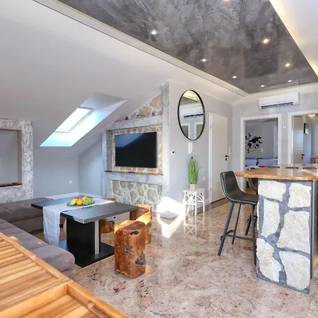 App 5 Zaton Sonnenterrasse Fussbodenheizung Einzigartig Auch Im Herbst Und Winter Apartment