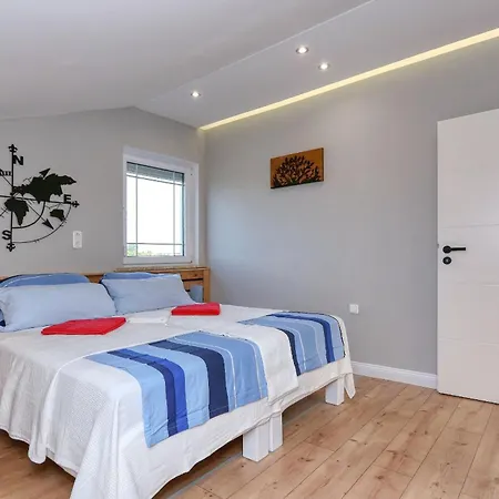 Apartment App 5 Zaton Sonnenterrasse Fussbodenheizung Einzigartig Auch Im Herbst Und Winter *